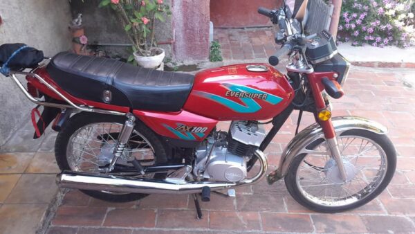 Moto Ax100